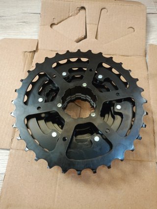 Piñonera Shimano CS-HG200-8 12-32T