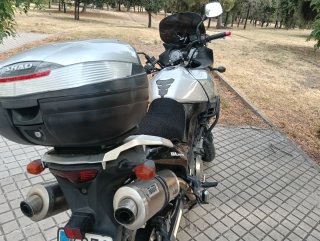 Suzuki V-Strom DL 1000 Moto
