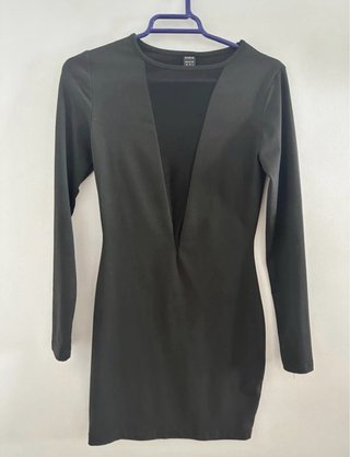 Vestido negro escote transparente