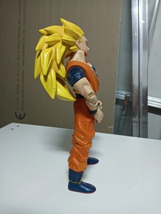 Action Figure Goku SSJ3