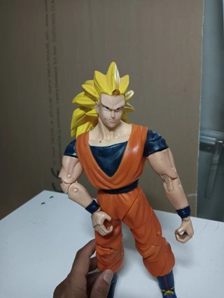 Action Figure Goku SSJ3