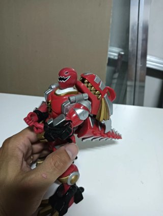 Action Figure Ranger Rosso Dinosauro