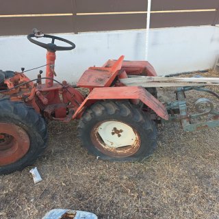 Tractor Pascuali con arado