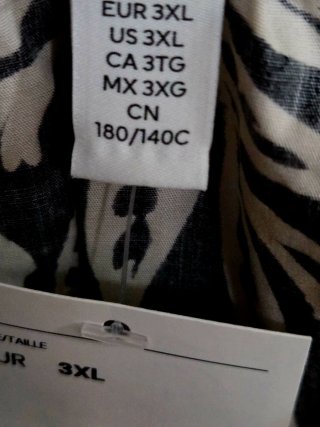 Blusa H&M manga farol floral talla 3XL.NUEVA