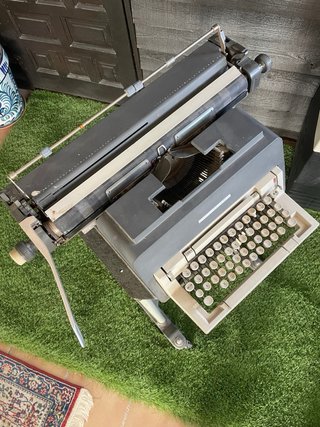 Olivetti Linea 98 con mesa original