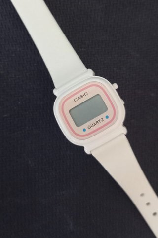 Lotto Casio 4 orologi Ladies da testare