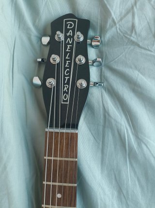 Guitarra Danelectro U2/56 Pro (reissue 2005)