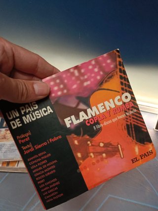 8 CDs Música Variada: Amor, Boleros, Reggae