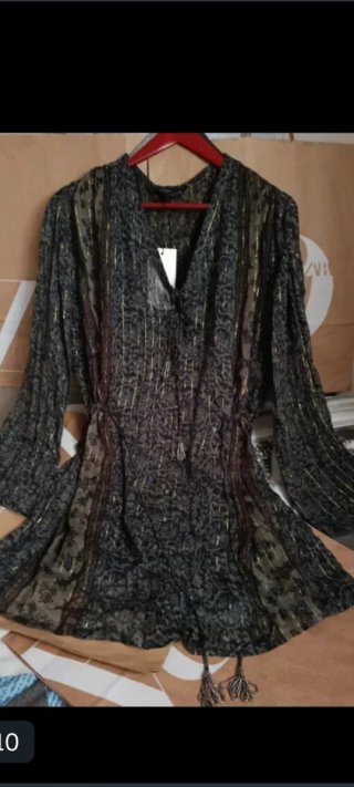 Vestido Zara estampado dorado
