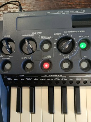 Korg microSAMPLER + Microfono + alternatore nuovo