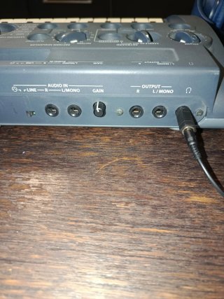 Korg microSAMPLER + Microfono + alternatore nuovo