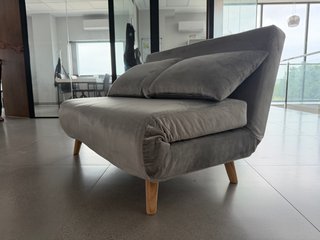Sillón cama XL gris claro 118x82x87 cm
