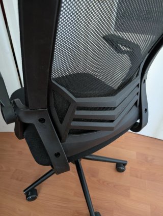 Silla de oficina ergonómica negra
