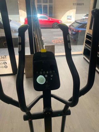 Bicicleta Elíptica Negra y Amarilla