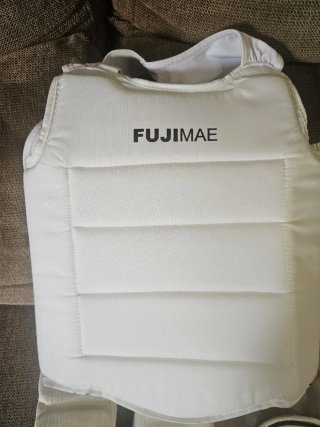 Equipación Kyokushinka FUJIMAE Blanca original