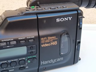 Cámara Hi8 Sony CCD-V600E PAL Handycam