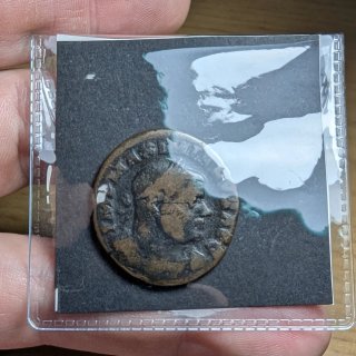 Follis Maximiano Hércules  303-305 d.C. Treveri