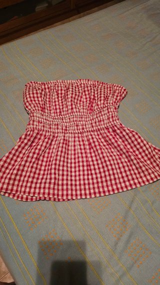 Top Hombros Descubiertos Rojo y Blanco