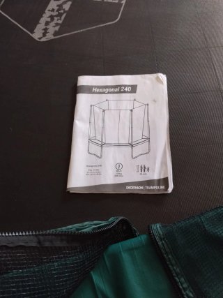 Cama elástica con red de seguridad