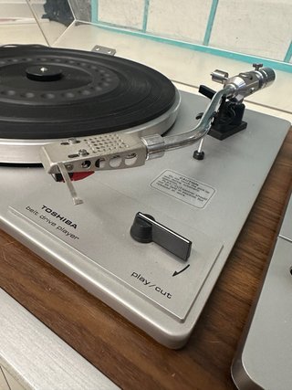 Centro Musical Toshiba SM-3100C averiado