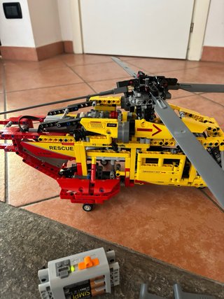Lego Technic 9396 Elicottero