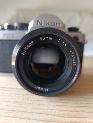 Nikon FM2 + Objetivo Nikkor 50mm f/1.4