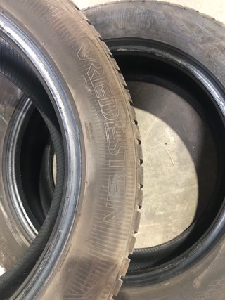 Neumático de invierno 255/50 R19