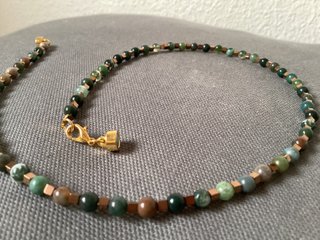 Collar piedras naturales verde y cobre