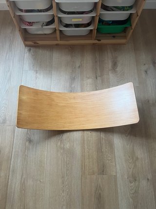 Tabla curva madera barnizada