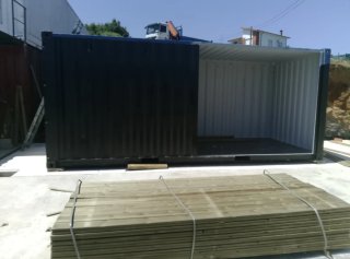 Módulo garaje acabado madera