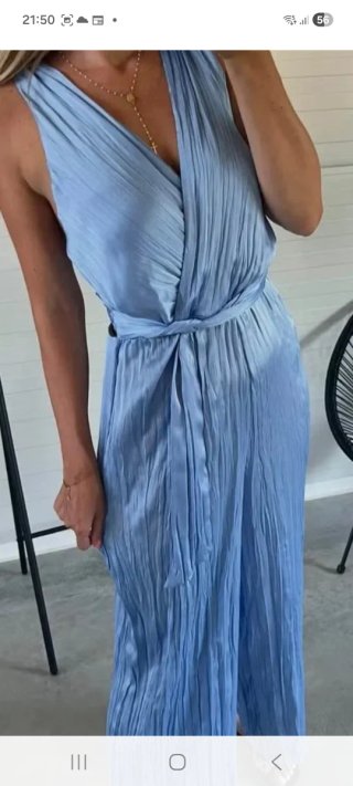 Mono fluido Zara azul, da mucha talla.