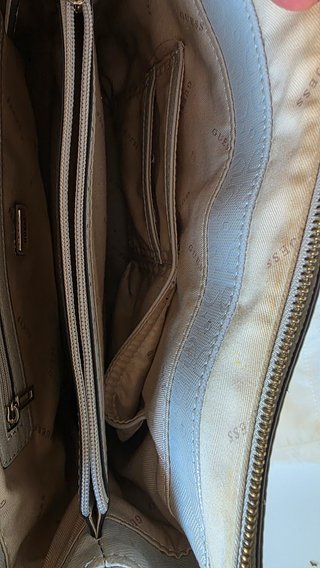 Bolso Guess acolchado beige | Como nuevo