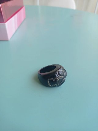 Anillo Tous Negro y Plateado