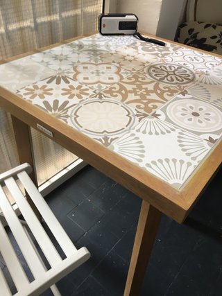 Mesa cerámica y madera
