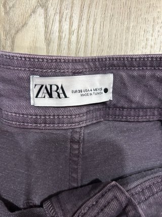 Pantalón Zara color berenjena