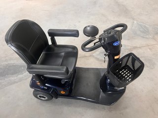 Scooter Eléctrico Invacare Leo Azul
