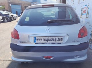 Peugeot 1158871 brazo suspensión inferior 206