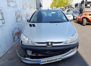 Peugeot 1158871 brazo suspensión inferior 206