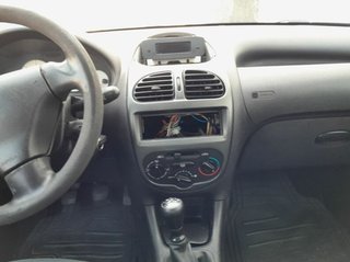Peugeot 1158871 brazo suspensión inferior 206