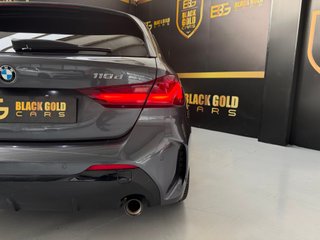 BMW Serie 1 118d Business Auto.