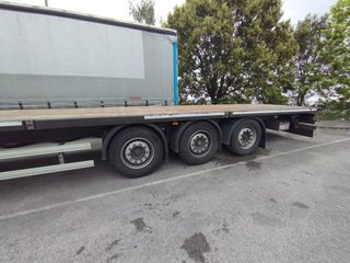 Lecitrailer portacontenedores