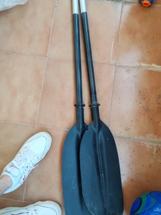 Kayak de pesca a pedales