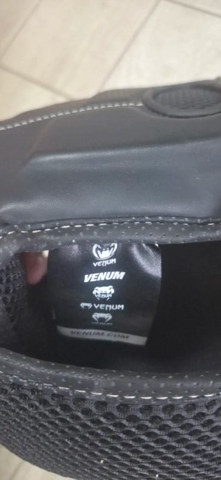 Protección boxeo Venum