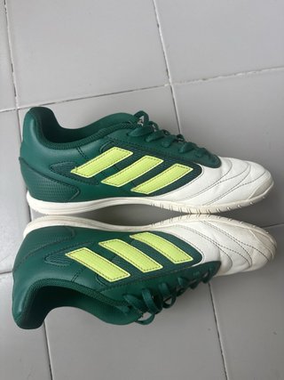 Tenis Adidas Verde y Blanco