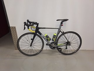 Bicicleta de carretera carbono