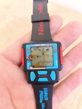Reloj Nintendo Super Mario Bros 3 lcd Game watch