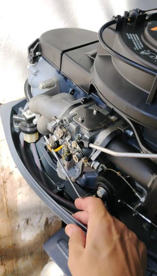 Motor fueraborda Yamaha 13.5 CV 4T