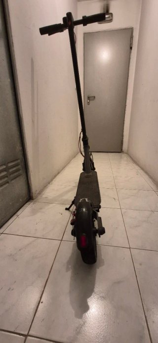Patinete Eléctrico Negro
