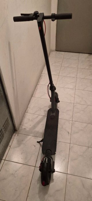 Patinete Eléctrico Negro