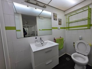 LOCAL COMERCIAL-VIVIENDA EN PLA DEL BON REPOS
